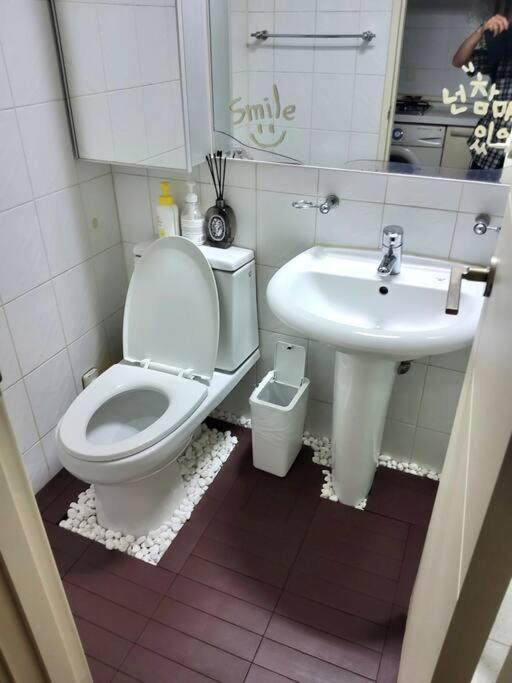 Hue House - 3mins To Yeoksam Station Apartment *
